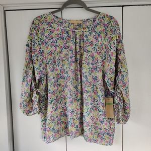 Hope&Harlow top in size L, new with tags.